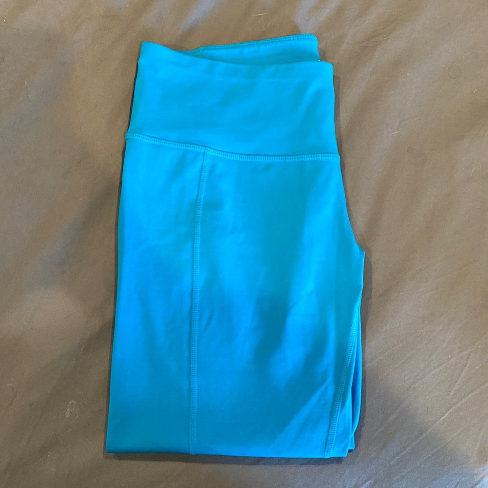 New, never worn Prana capri length leggings